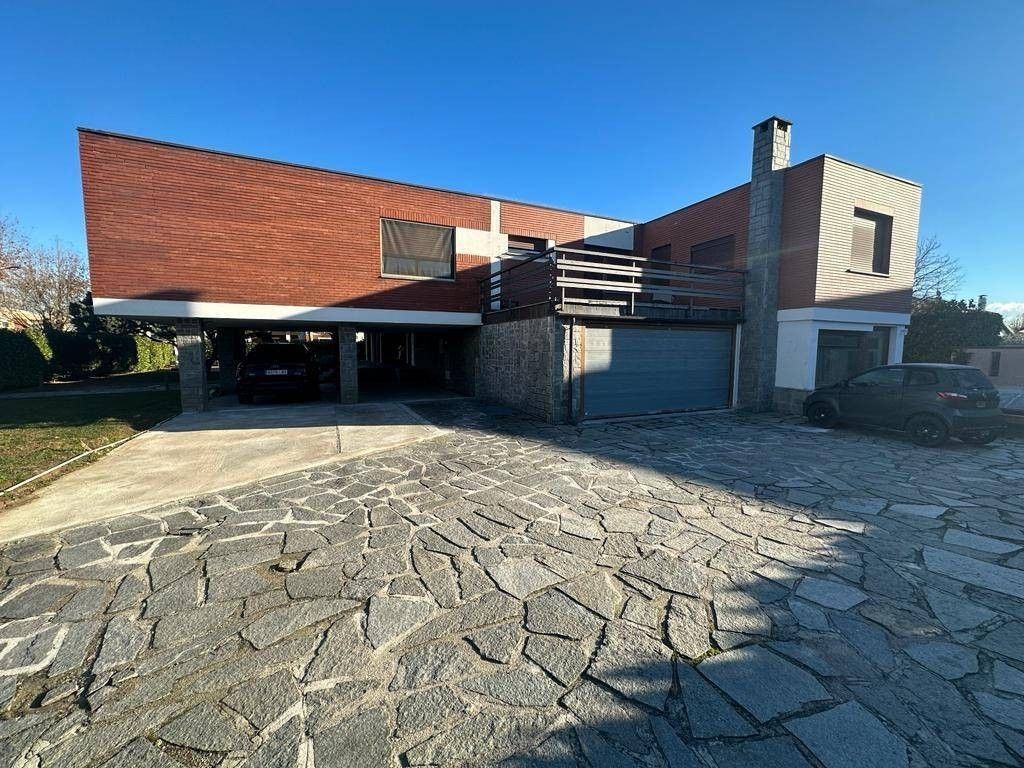 Dar, 440 m²