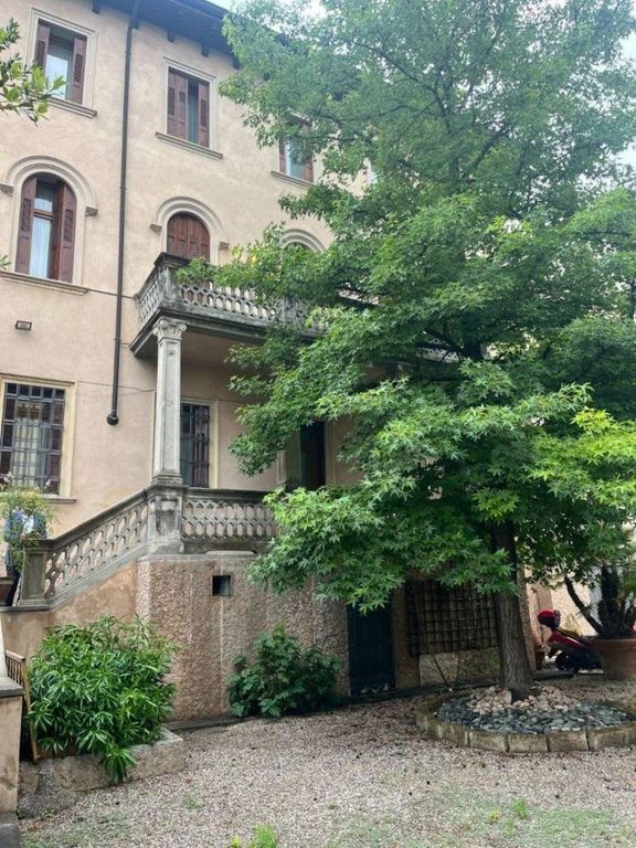 4 room luxury Flat for sale in Verona, Italy