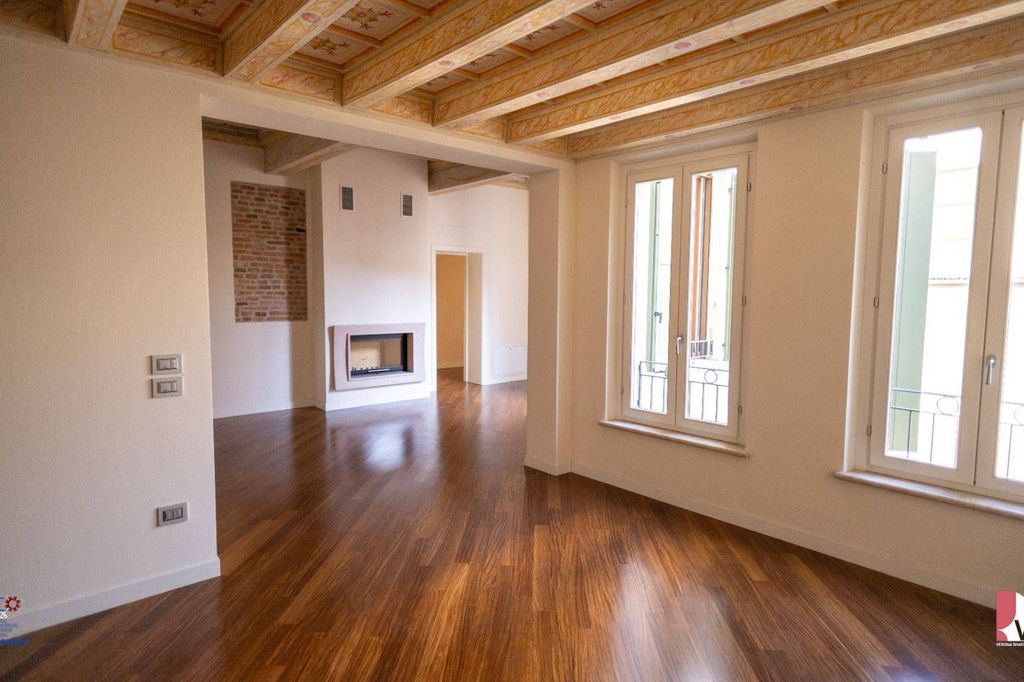 3+1 daire, 220 m²
