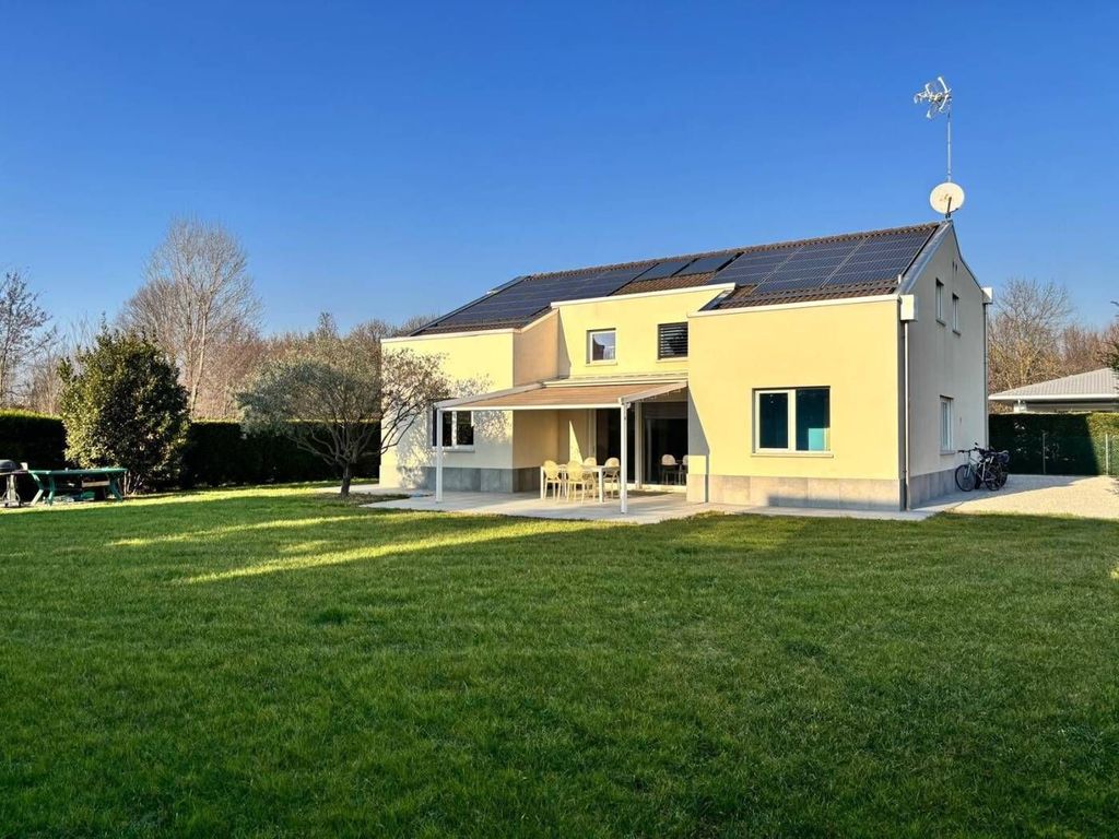 Luxury Villa for sale in Padua, Veneto - View 2