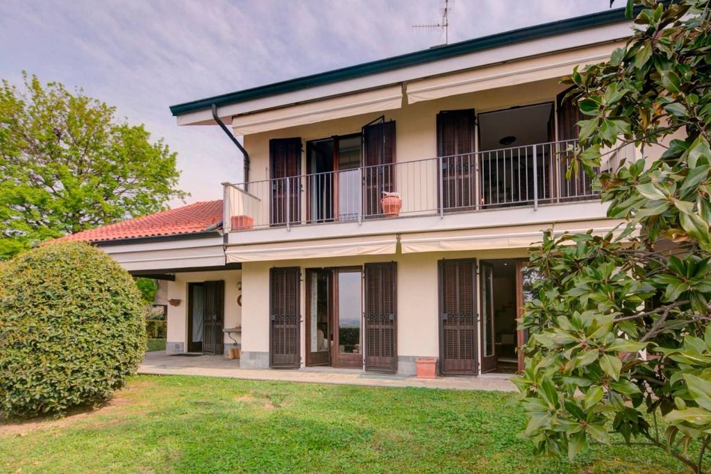Luxury Villa for sale in Strada Belmonte, 3, Moncalieri, Province of Turin, Piedmont - View 2