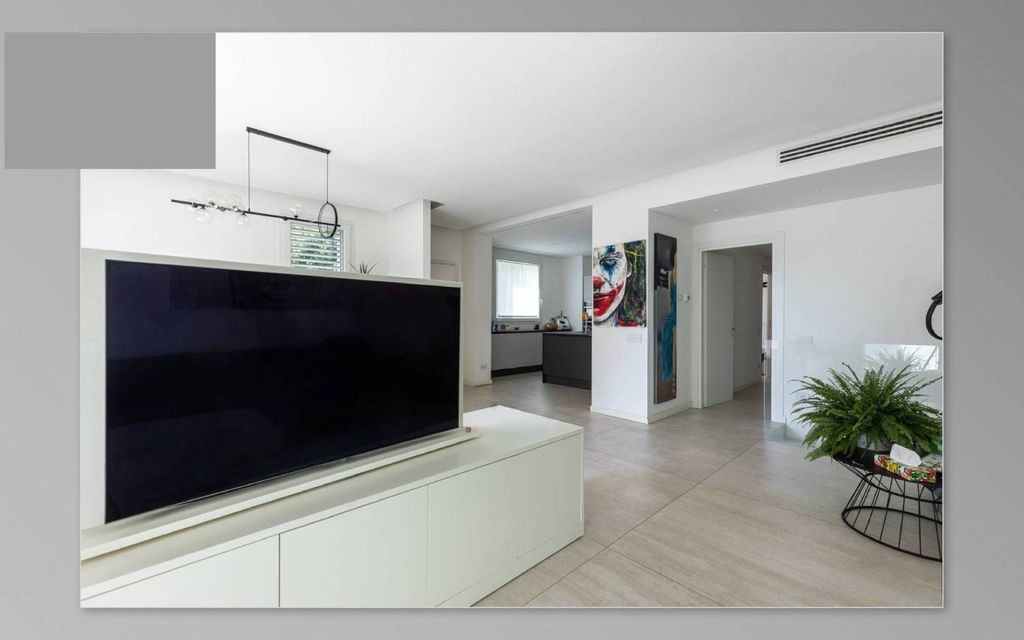 5 room luxury Villa for sale in Sovico, Italy - View 2
