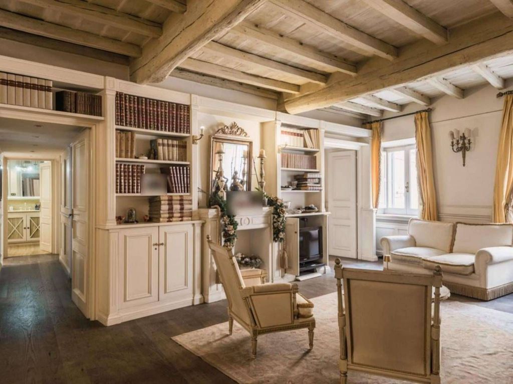 5 room luxury Flat for sale in via Angelo Brunetti, Rome, Latium - Vista 2