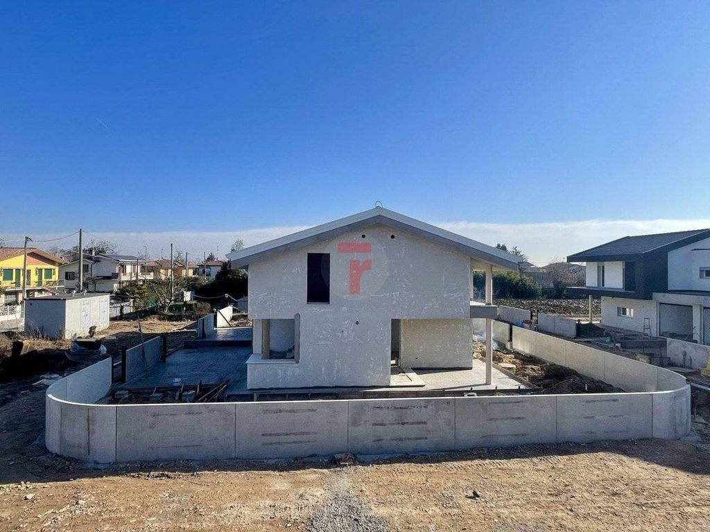 5 room luxury Villa for sale in Via Salboro, Padua, Veneto - View 2