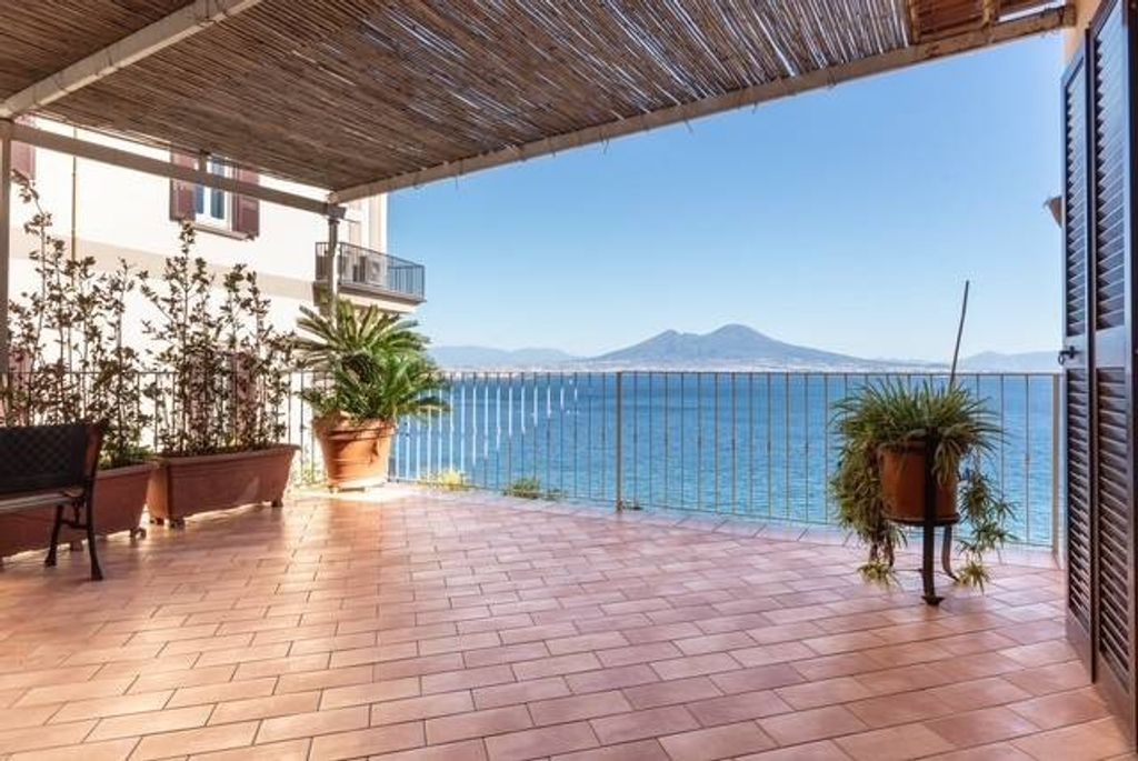 Apartment in Naples - Vista 2
