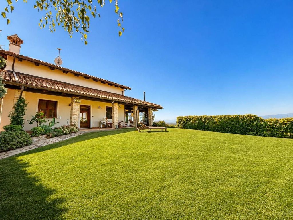Casa – Cherasco - Vista 2