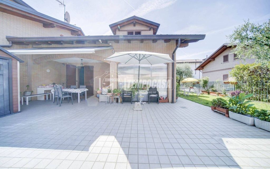 Casa – Buguggiate - Vista 2