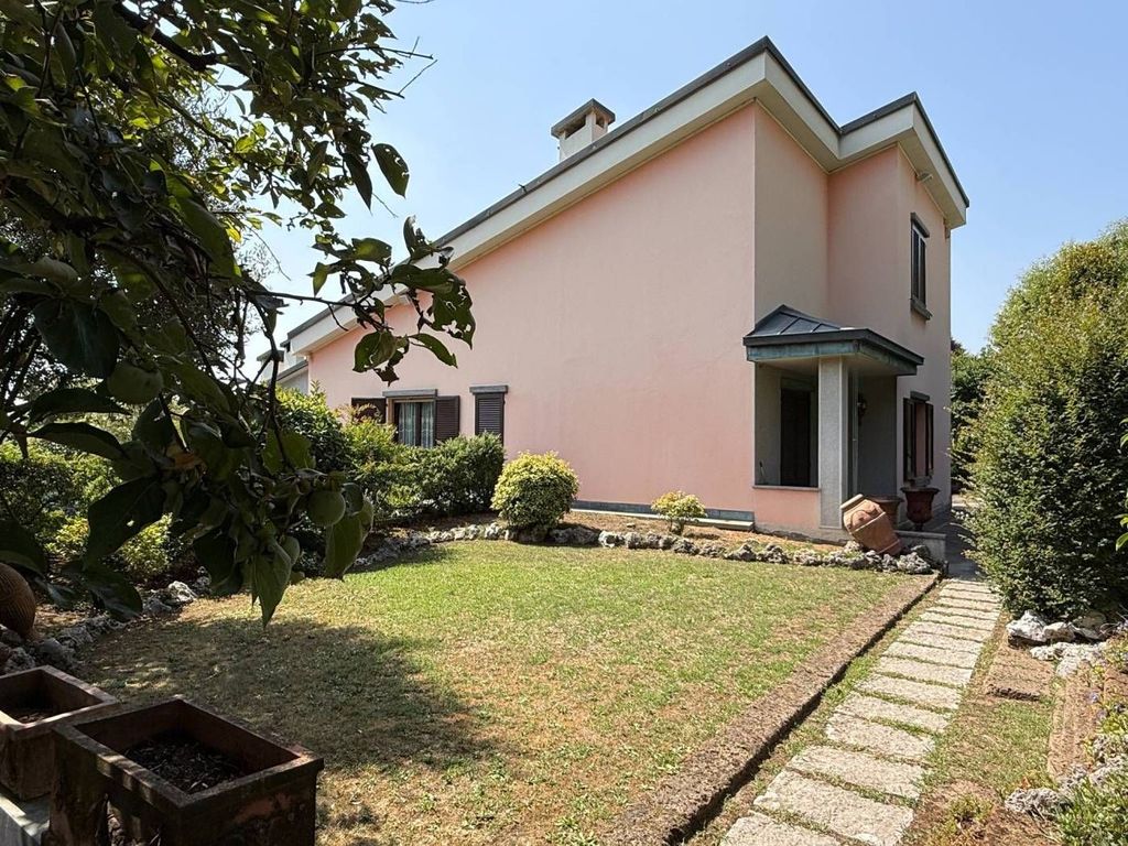 Casa – Merate - Vista 2