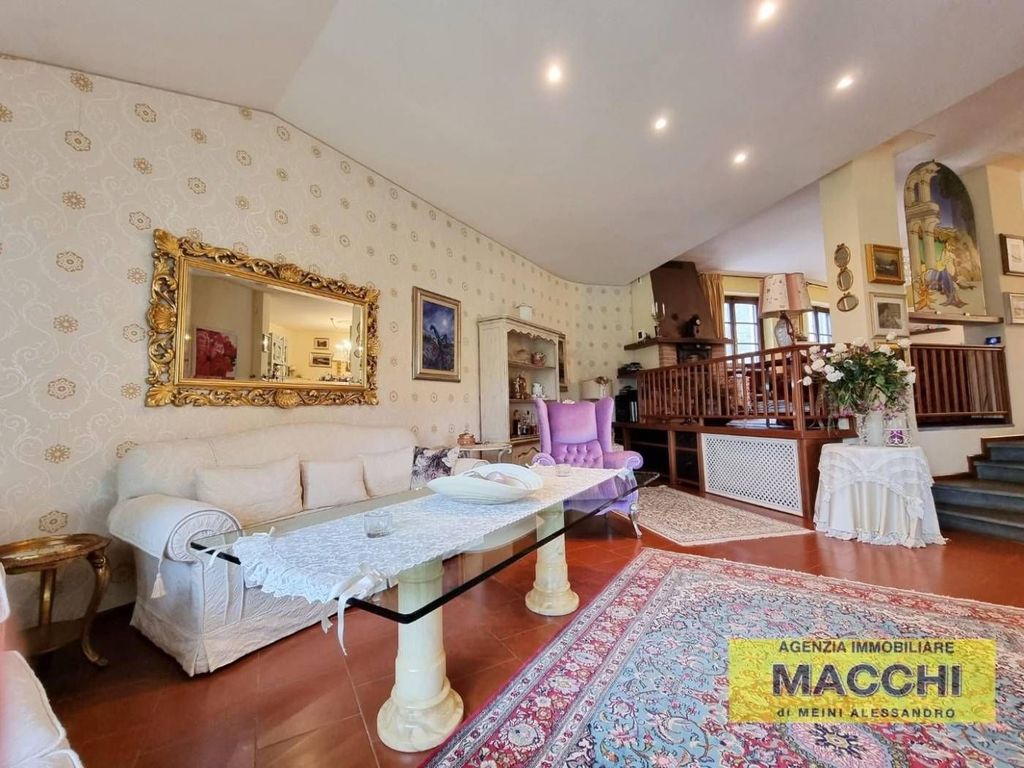 Luxury Villa for sale in Pontedera, Italy - Vista 2