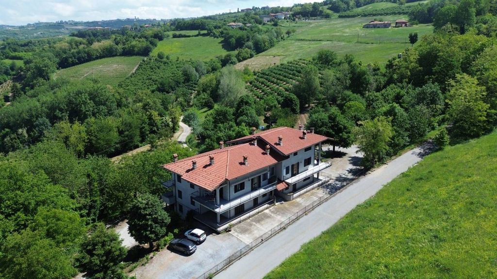 Casa – Roddino - Vista 2