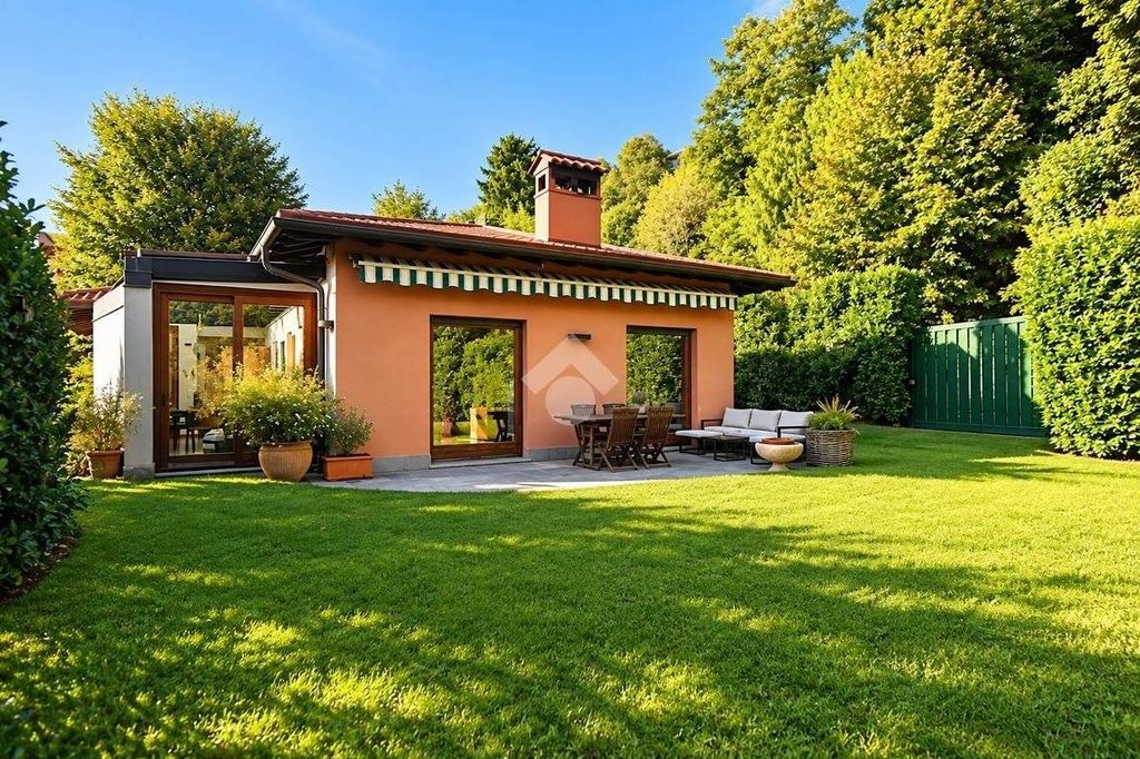 Casa – Tavernerio - Vista 2