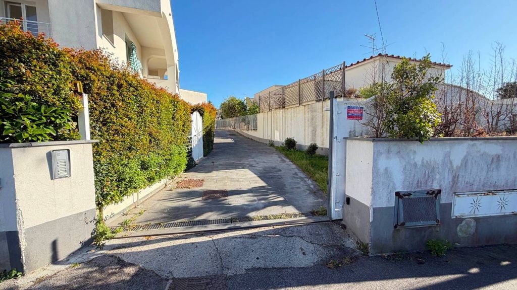 3 room luxury Flat for sale in Via Elleri, 16, Procida, Campania - Vista 2