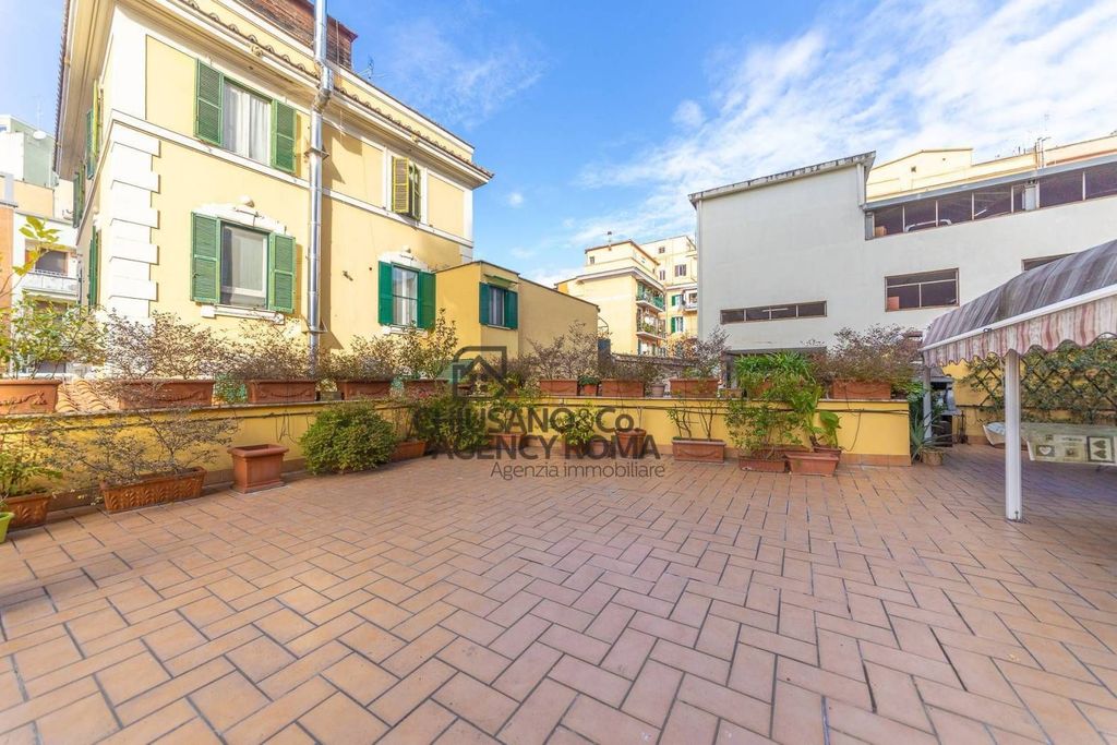 Luxury Flat for sale in Via Veio, 40, Rome, Latium - Vista 2