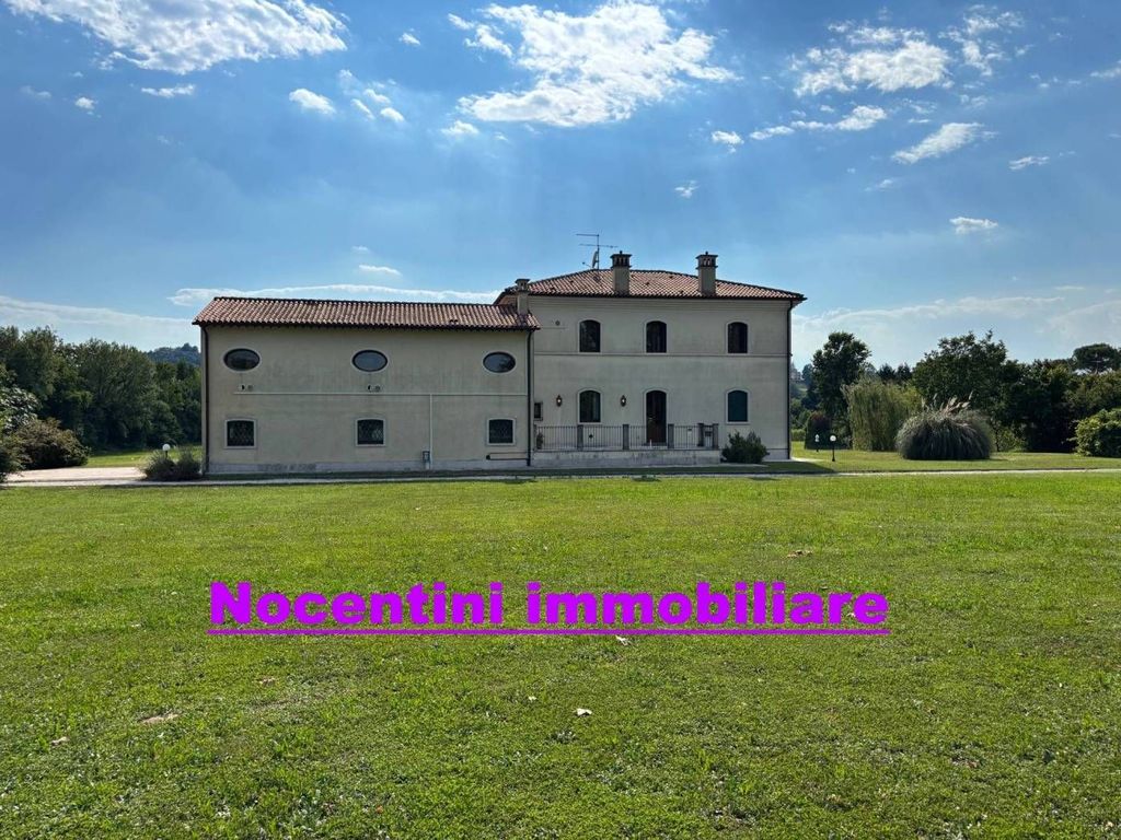 Luxury Villa for sale in Vicenza, Italy - Vista 2