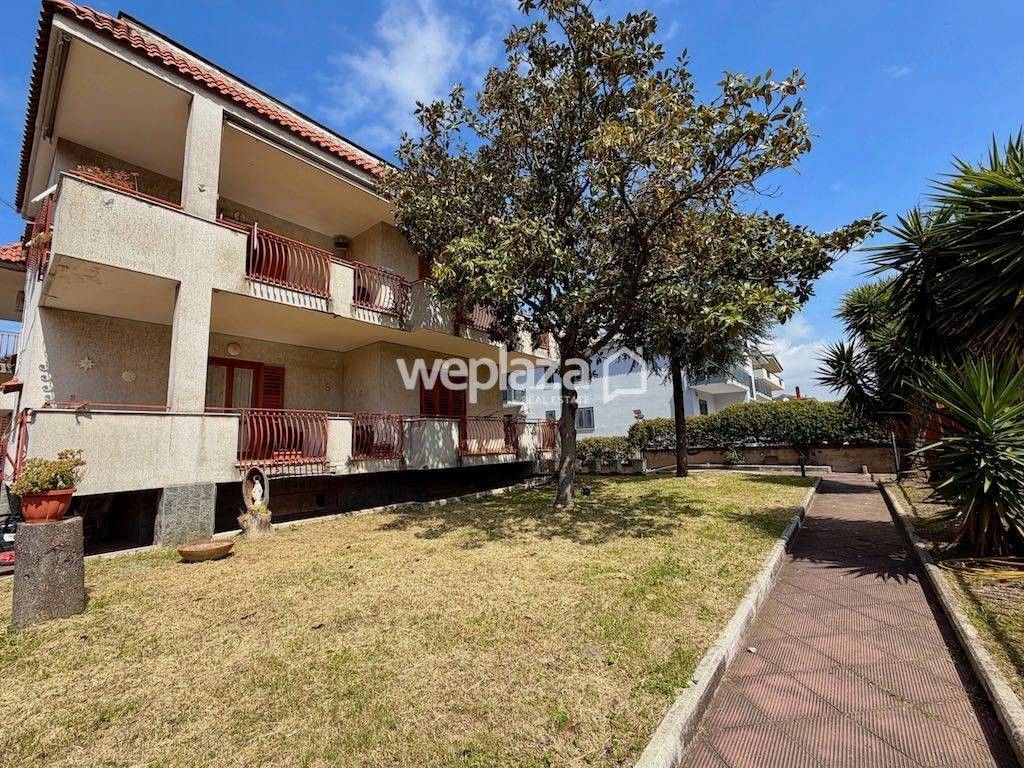 Luxury Villa for sale in Via Ugo Foscolo, Pollena Trocchia, Campania - Vista 2