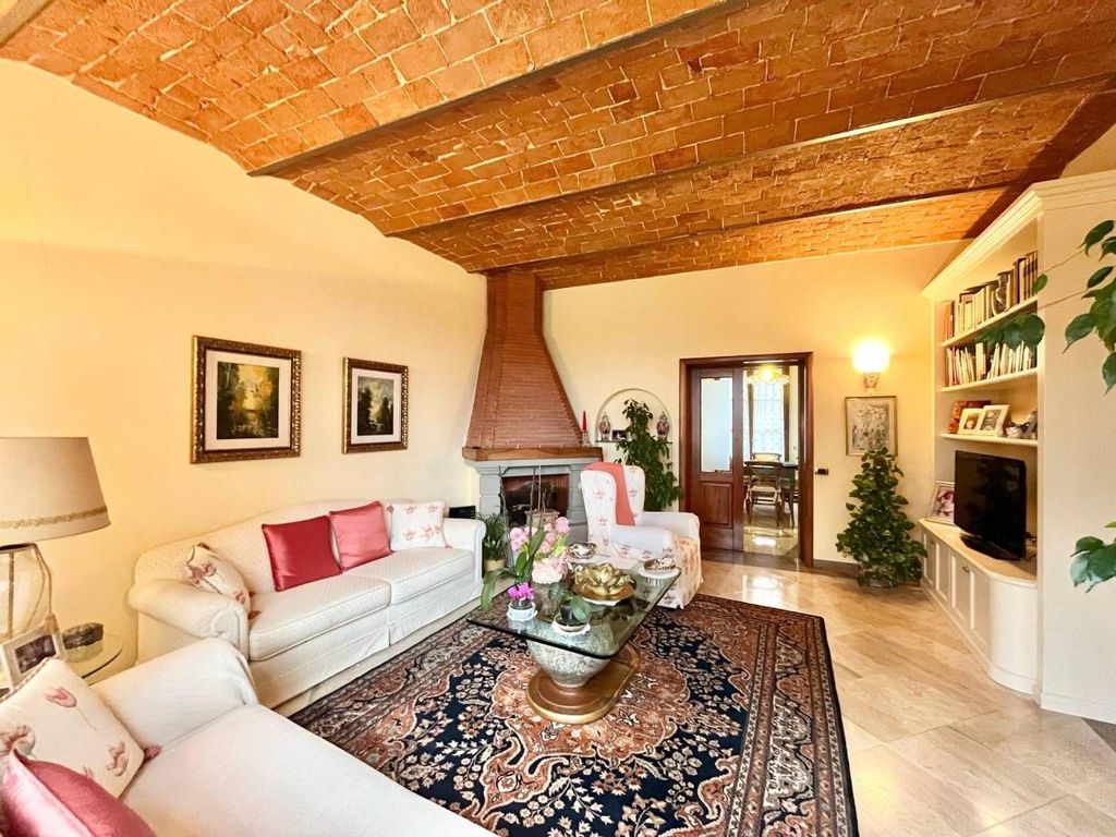 5 bedroom luxury Villa for sale in Via delle Lastre, Prato, Tuscany - Vista 2