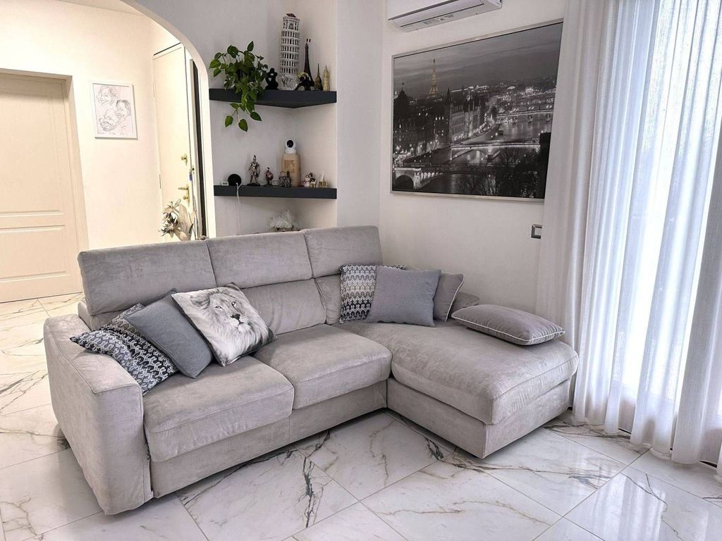 House in San Miniato - View 2