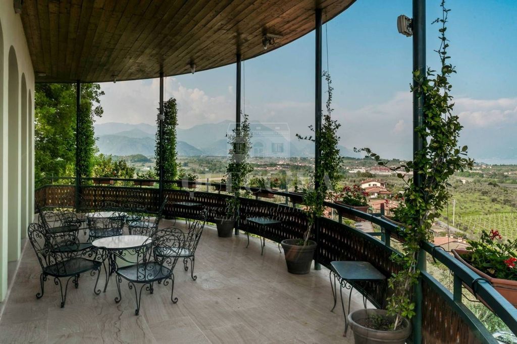 Luxury Villa for sale in Via Rosario, Polpenazze del Garda, Lombardy - View 2