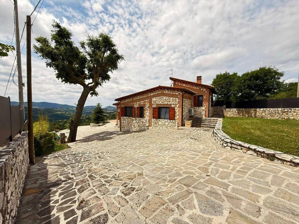 3 bedroom luxury Villa for sale in vocabolo paradiso, 4, Mompeo, Latium - View 2