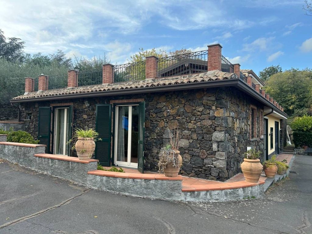 Casa – Trecastagni - Vista 2
