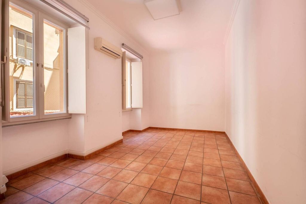5 room luxury Flat for sale in Via Valadier, Rome, Latium - View 2