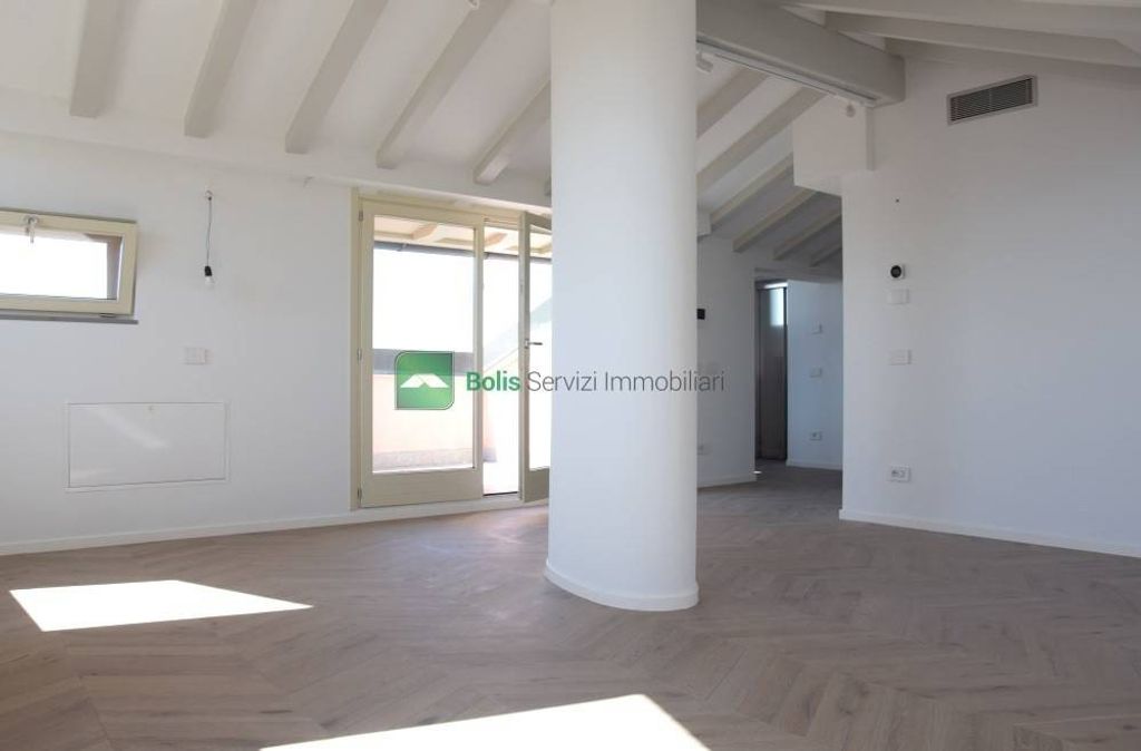 Apartment in Bergamo, Città Alta - Vista 2
