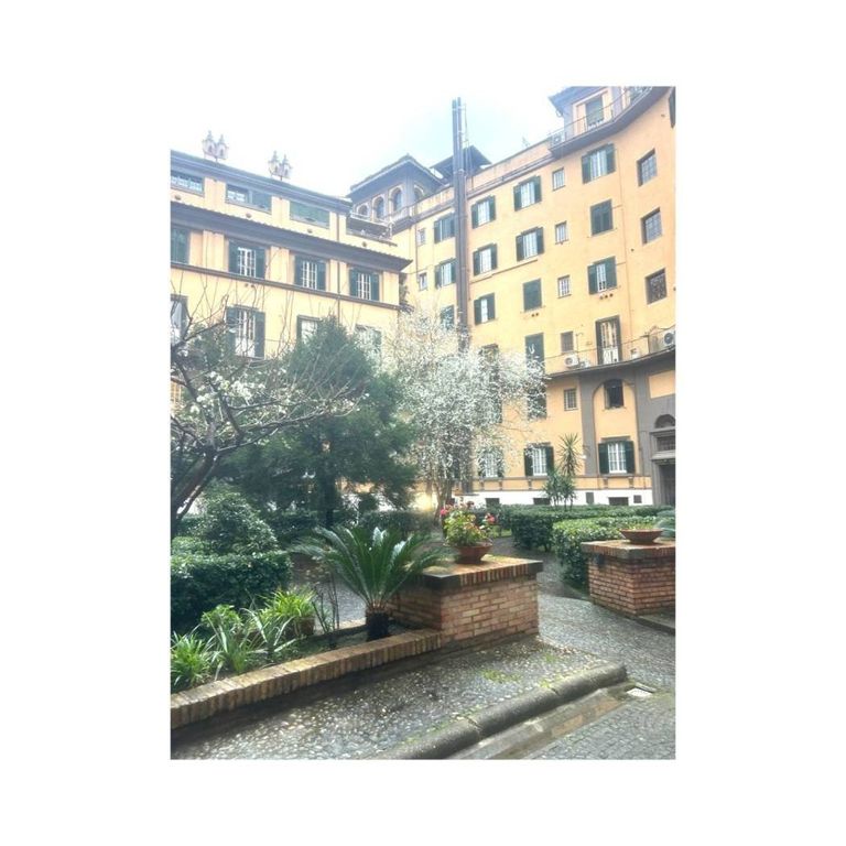 3 room luxury Flat for sale in Viale Giuseppe Mazzini, Rome, Latium - Vista 2