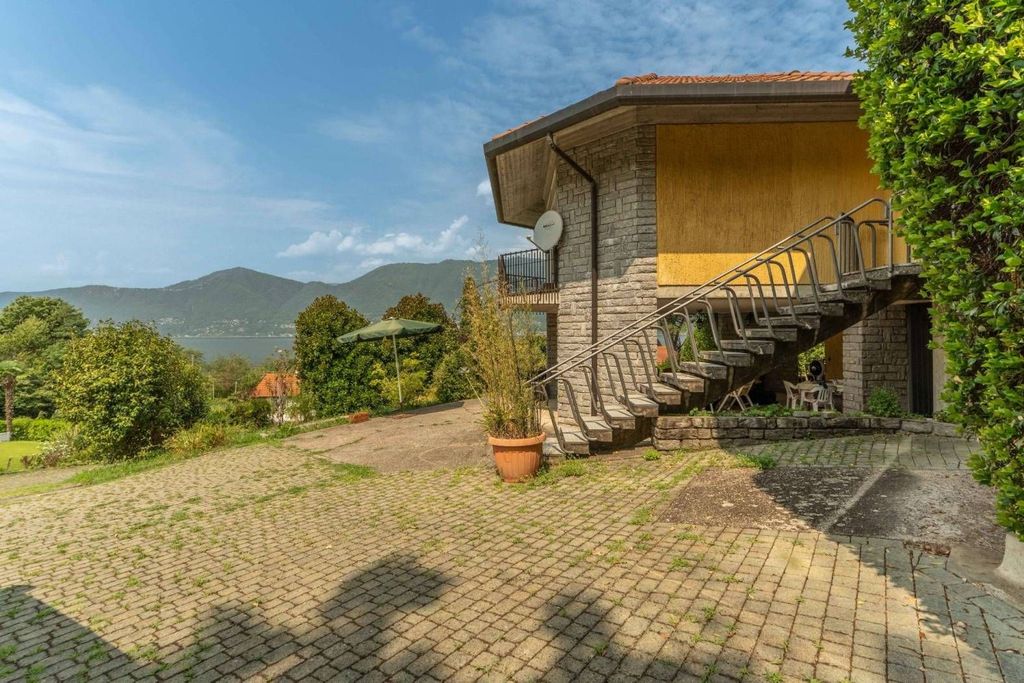 Casa – Brezzo di Bedero - Vista 2
