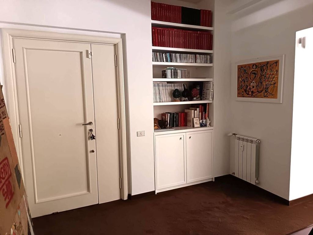 5 room luxury Flat for sale in Rome, Latium - Vista 2
