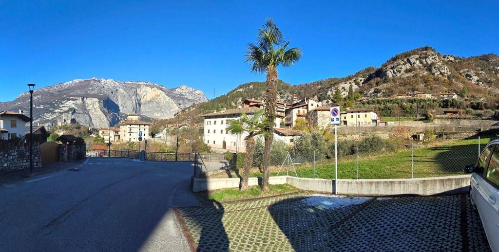 4 room luxury House for sale in Via Giovanni Segatini, 44, Drena, Trentino-Alto Adige - Vista 2