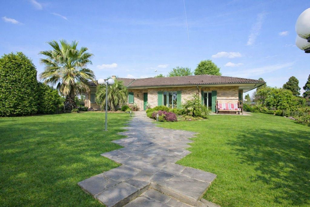 Casa – Lazzate - Vista 2