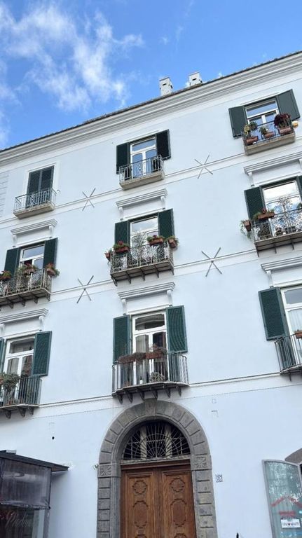 7 bedroom luxury Flat for sale in Salerno, Italy - Vista 2