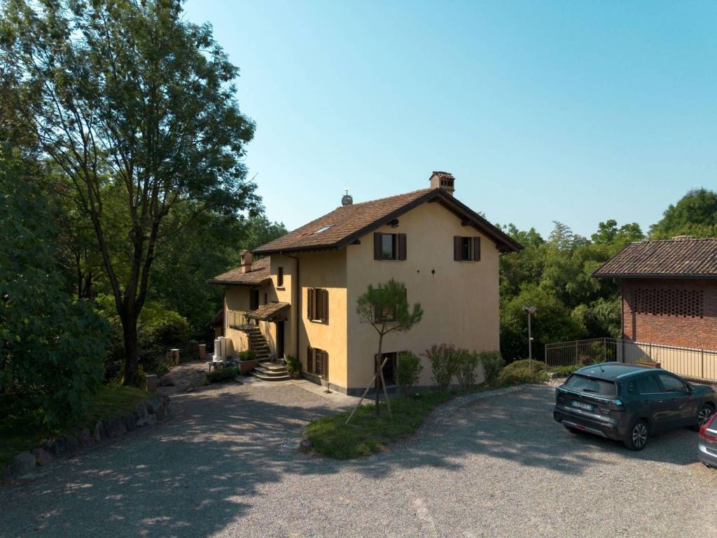 Casa – Varese - Vista 3