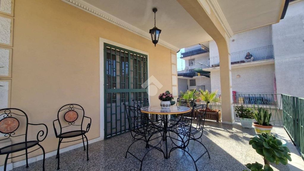 House in Frattamaggiore - View 3