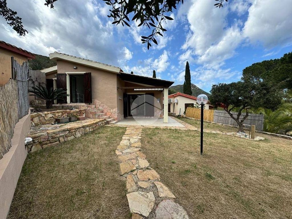 4 room luxury Villa for sale in Loc. Nuraghe Giardone, Villasimius, South Sardinia, Sardinia - View 3