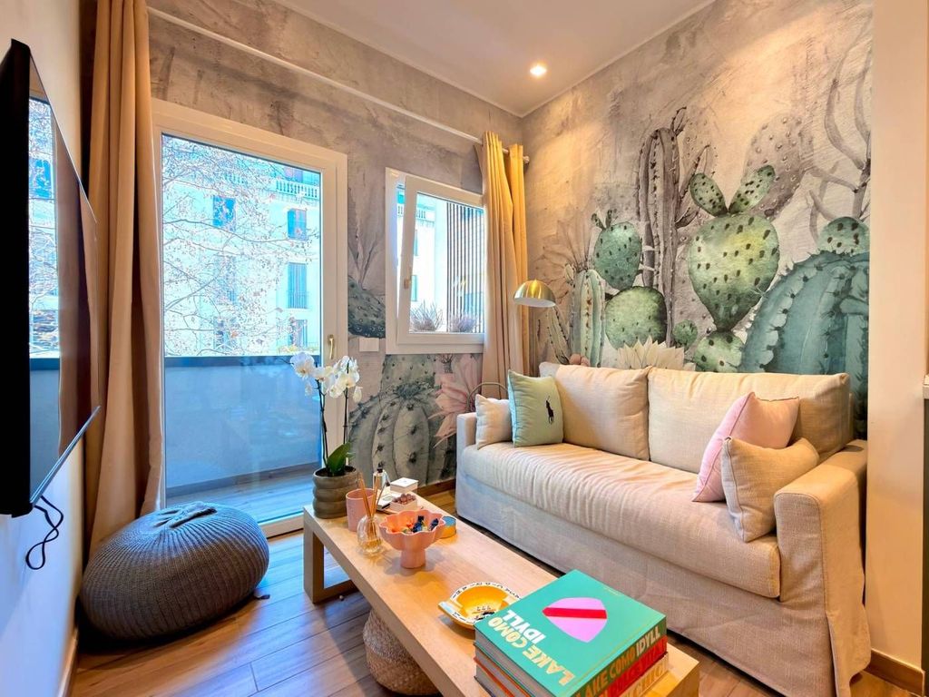 Luxury Flat for sale in Via Luigi Anelli, 15, Milan, Lombardy - View 3