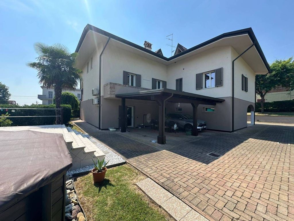 House in Casalgrande, Osteria Vecchia - View 3
