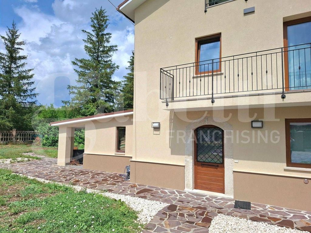 Casa – Rocca di Mezzo - Vista 3