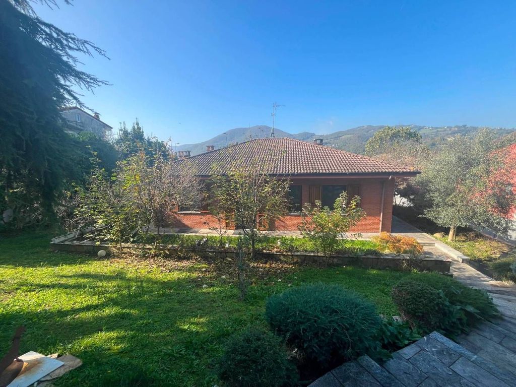 4 room luxury Villa for sale in Rivergaro, Emilia-Romagna - Vista 3