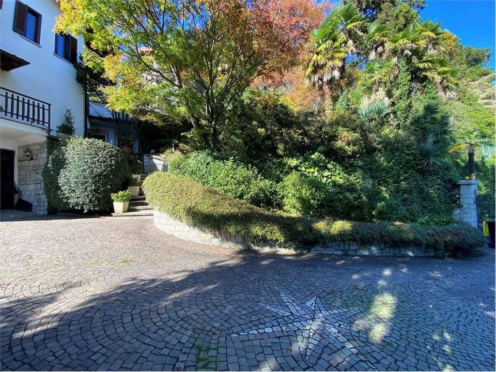 Luxury Villa for sale in via al Monterosso, Verbania, Piedmont - Vista 3