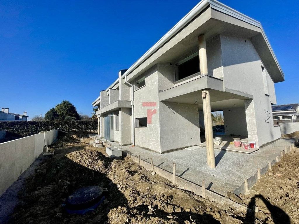 5 room luxury Villa for sale in Via Salboro, Padua, Veneto - View 3