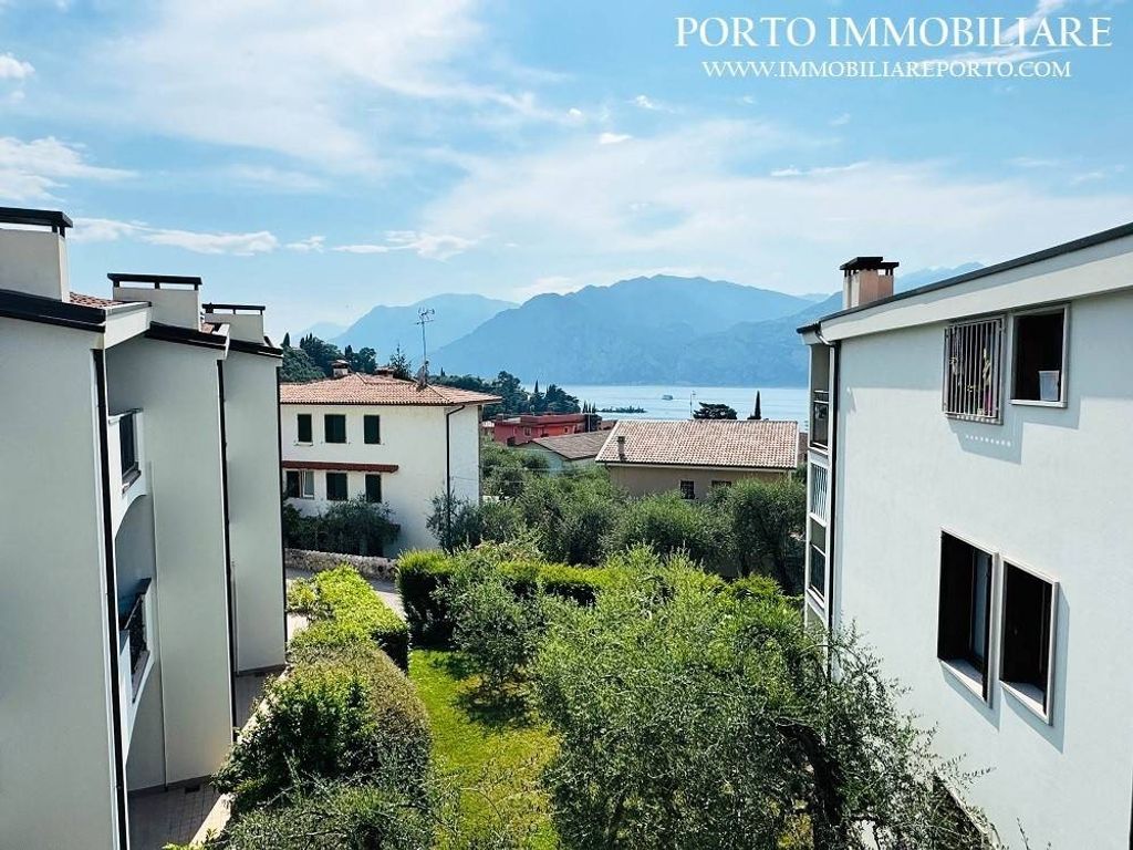 2 bedroom luxury Apartment for sale in Malcesine, Italy - Vista 3