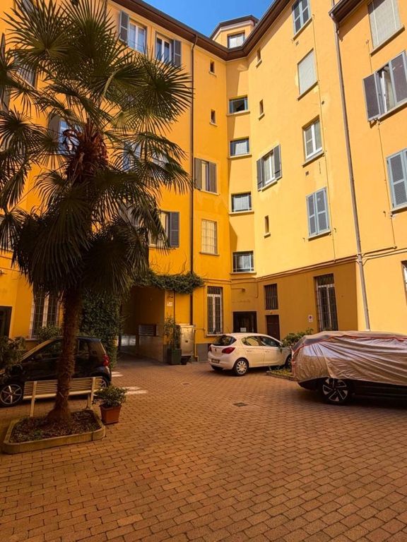 Luxury Flat for sale in Via Piacenza, 8, Milan, Lombardy - Vista 3