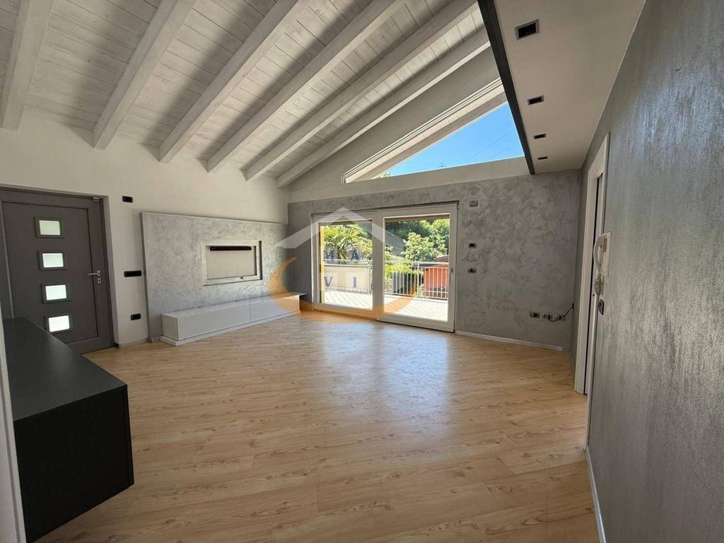 4 room luxury Apartment for sale in via strada vecchia, Nago-Torbole, Trento, Trentino-Alto Adige - Vista 3