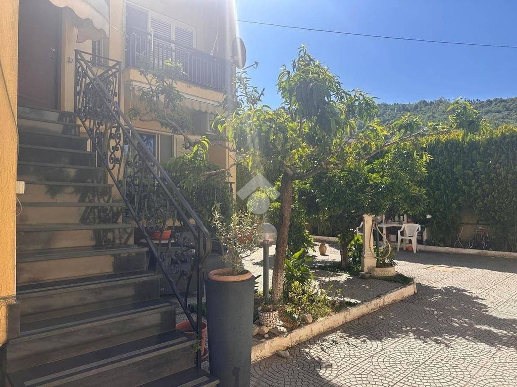 House in Sant'Antonio Abate - View 3