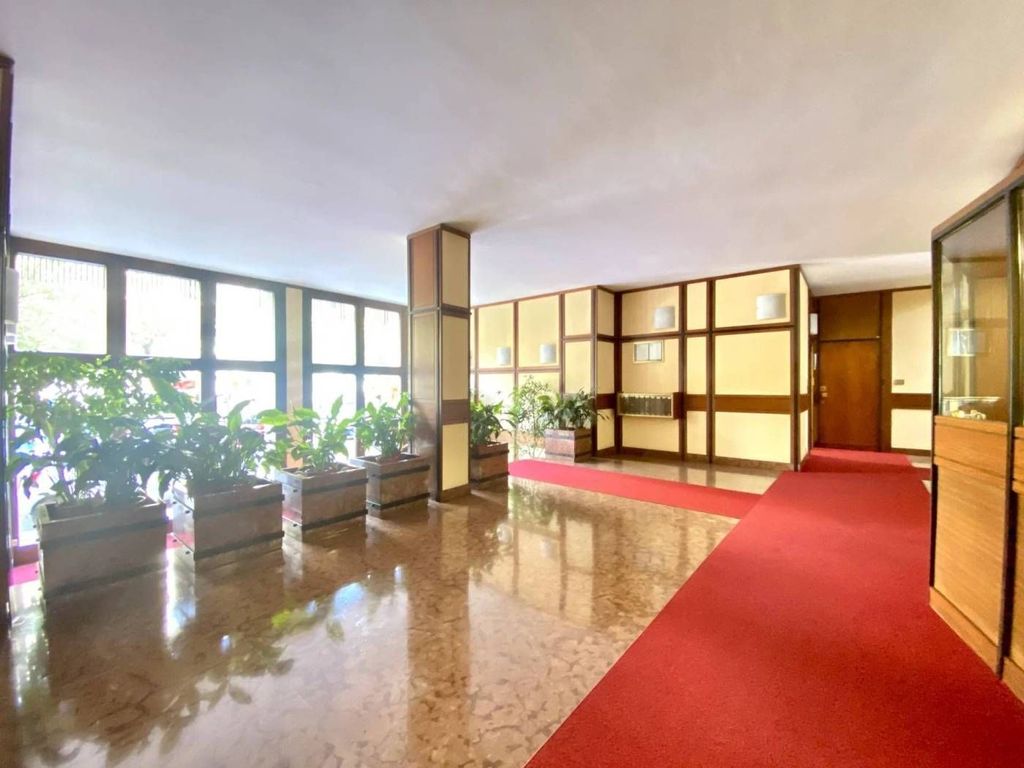 3 bedroom luxury Flat for sale in Via Antonio Genovesi, 19, Turin, Province of Turin, Piedmont - Vista 3