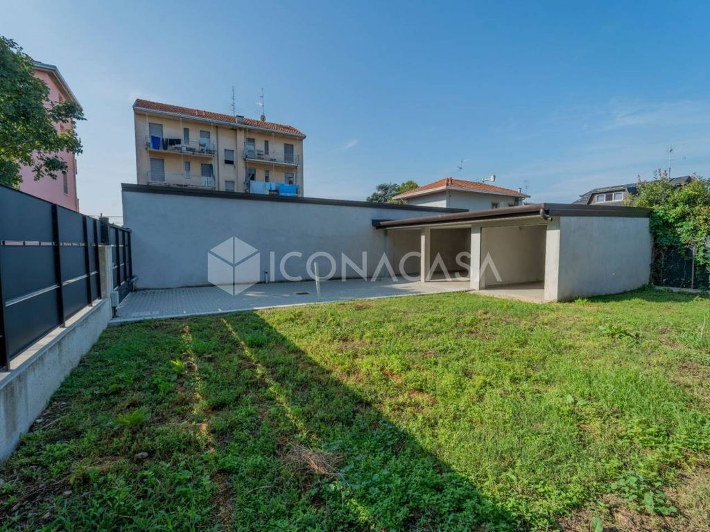 Casa – Magnago - Vista 3