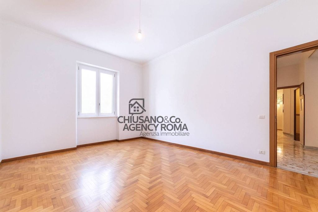 Luxury Flat for sale in Via Veio, 40, Rome, Latium - Vista 3