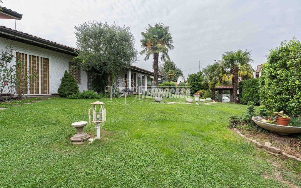 Casa – Solaro - Vista 3