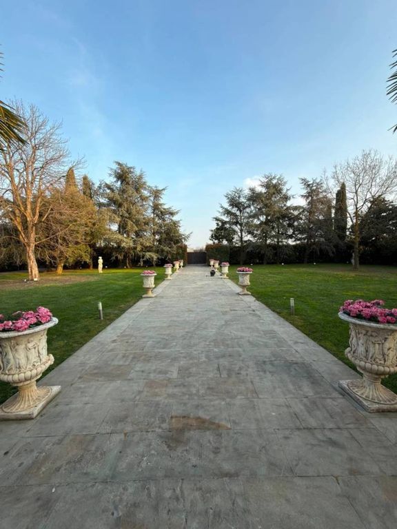 House in Piacenza - View 3